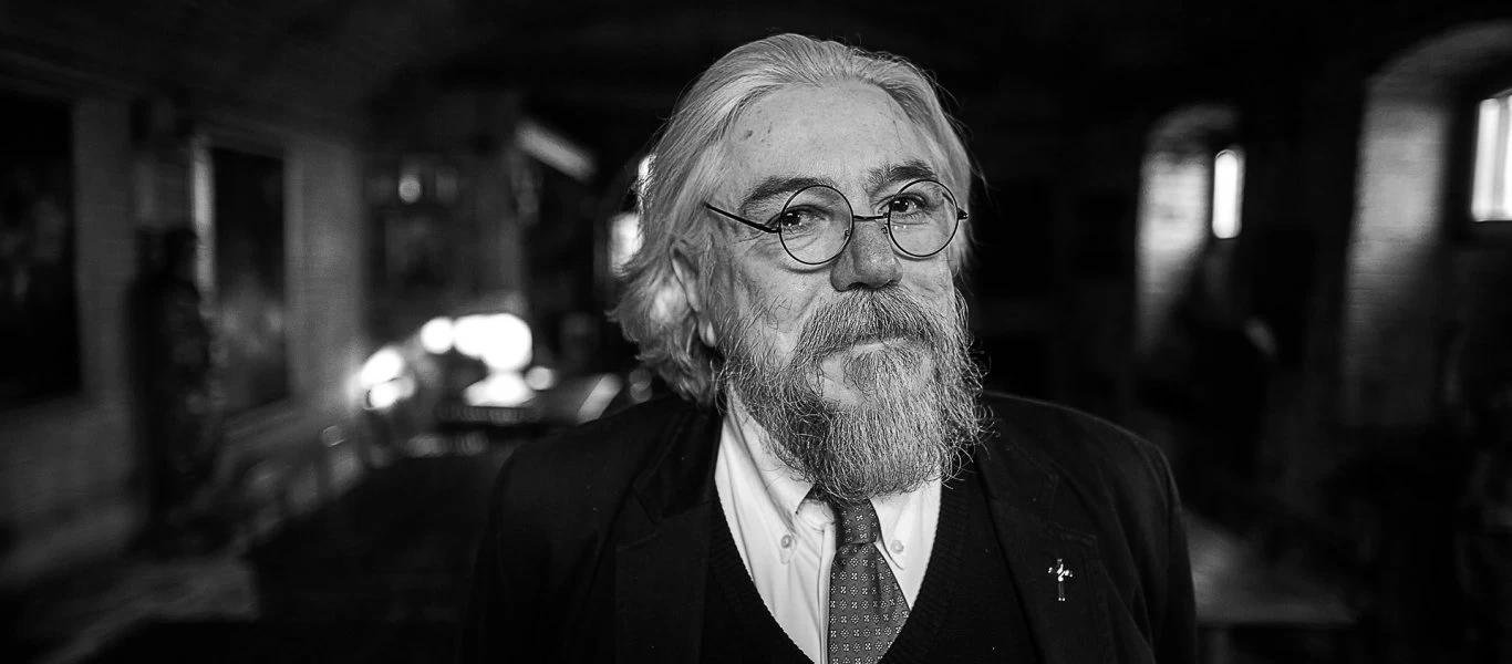 Ιταλός γιατρός Α.Μελούτσι: «Οι πολιτικοί εμβολιάζονται με placebo - Μου έχουν προτείνει και μένα»